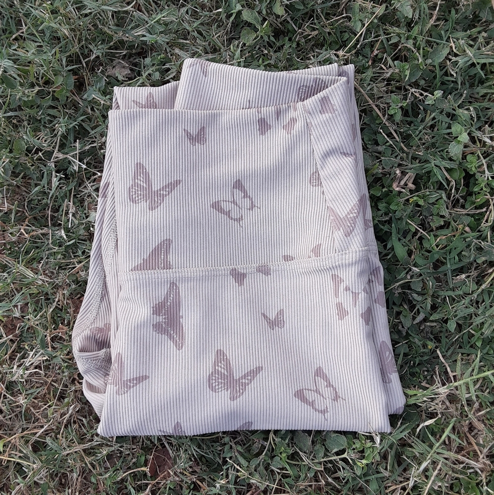 NWOT Beach Riot Ribbed Butterfly Leggings